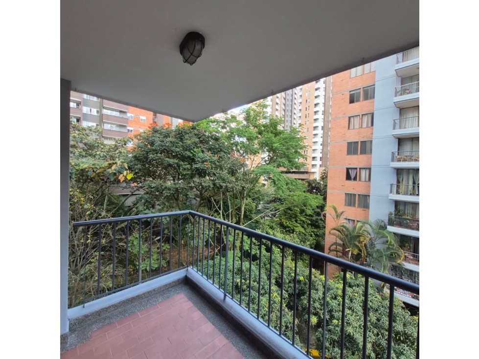 SE VENDE APARTAMENTO EN SABANETA, SECTOR HOSPITAL, 84 m² | 4 HAB — foto 2