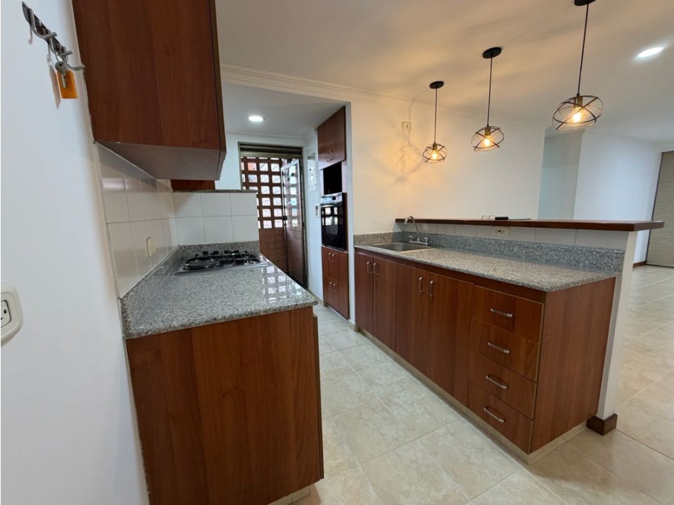 SE VENDE APARTAMENTO EN SABANETA, SECTOR HOSPITAL, 84 m² | 4 HAB — foto 4