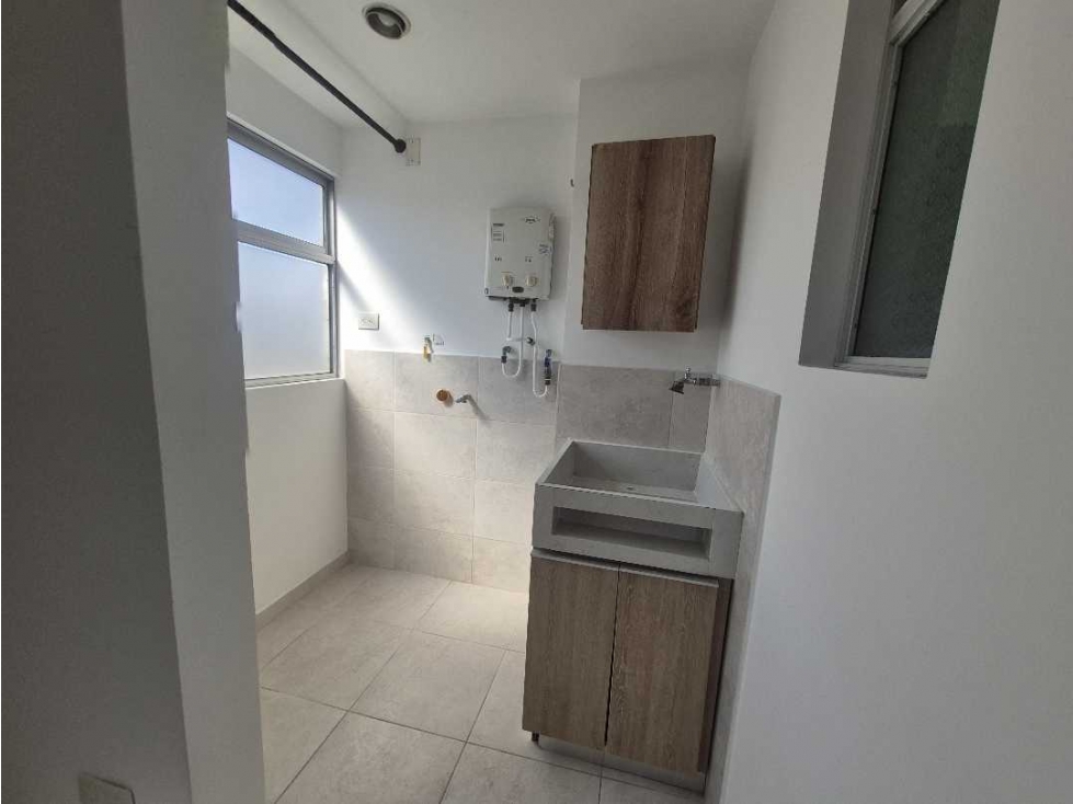 SE VENDE APARTAMENTO EN SABANETA,SECTOR LAS VEGAS — foto 2