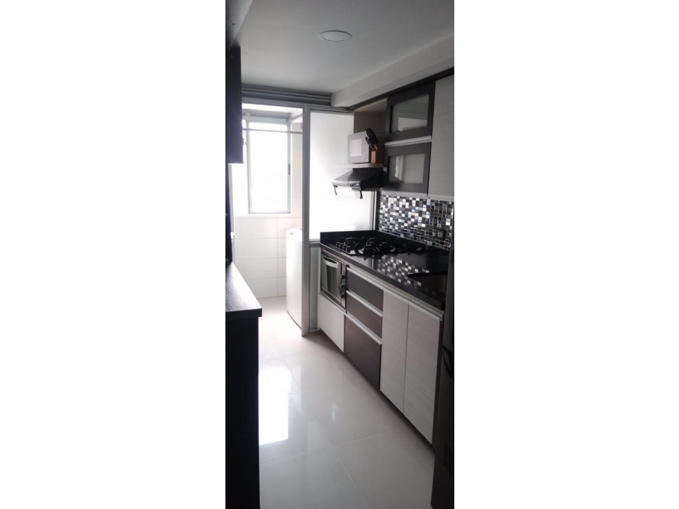 SE VENDE APARTAMENTO EN SABANETA MUY CERCA AL CENTRO COMERCIAL MAYORCA — foto 4