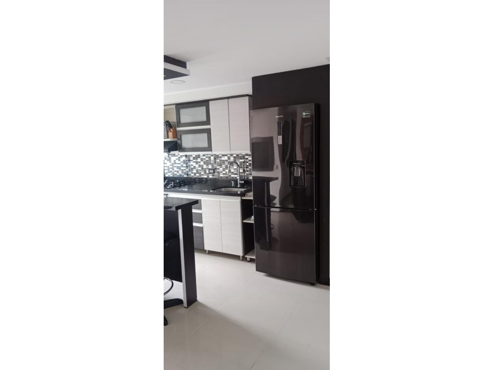 SE VENDE APARTAMENTO EN SABANETA MUY CERCA AL CENTRO COMERCIAL MAYORCA — foto 5