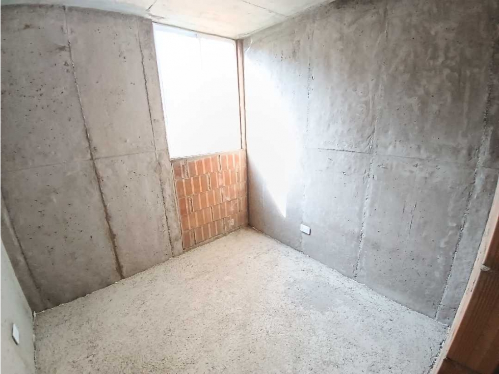 Se Vende apartamento en Sabaneta en obra negra — foto 5