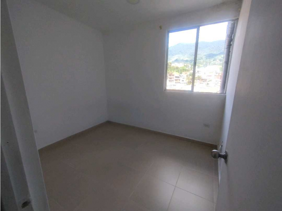 SE VENDE APARTAMENTO EN SAN ANTONIO DE PRADO PARTE BAJA