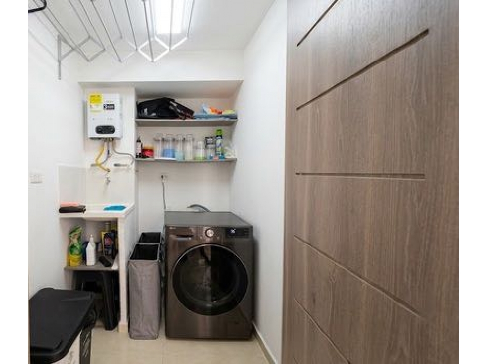 SE VENDE APARTAMENTO EN SAN ANTONIO DE PRADO MEDELLÍN — foto 4