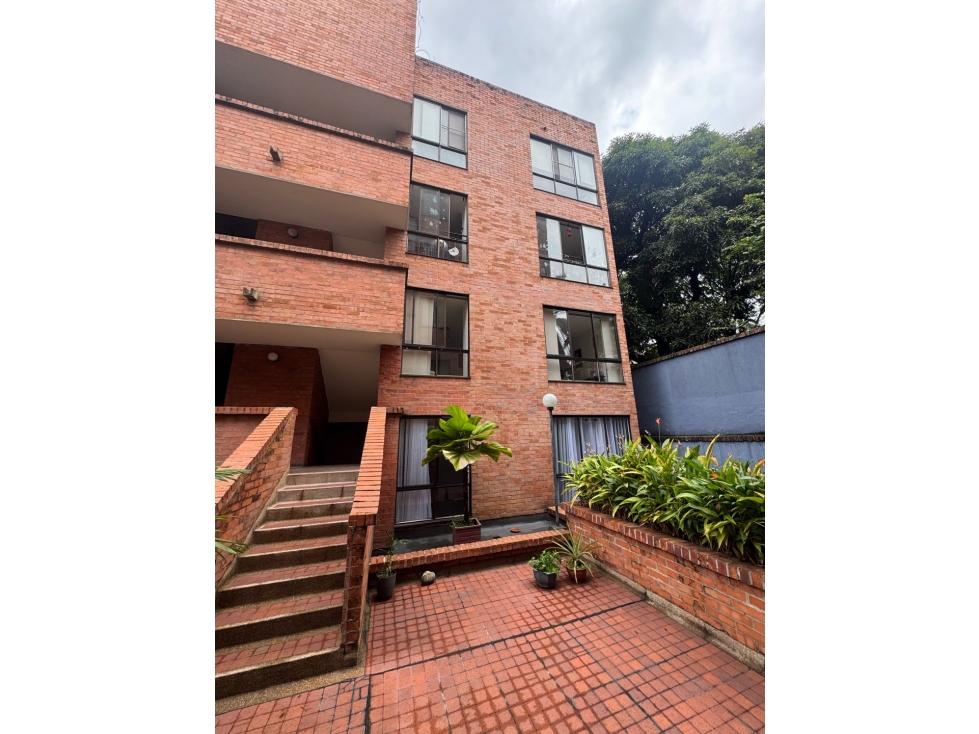 SE VENDE APARTAMENTO EN SAN FERNANDO CALI
