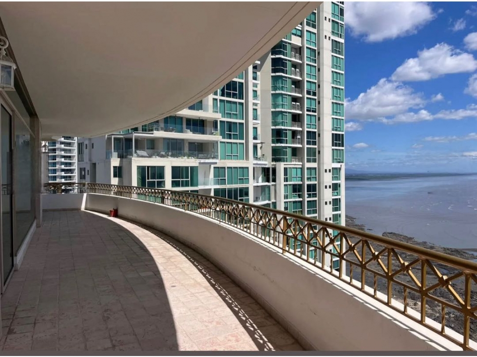 SE VENDE APARTAMENTO EN SAN FRANCISCO | PH PACIFIC POINT TORRE 300