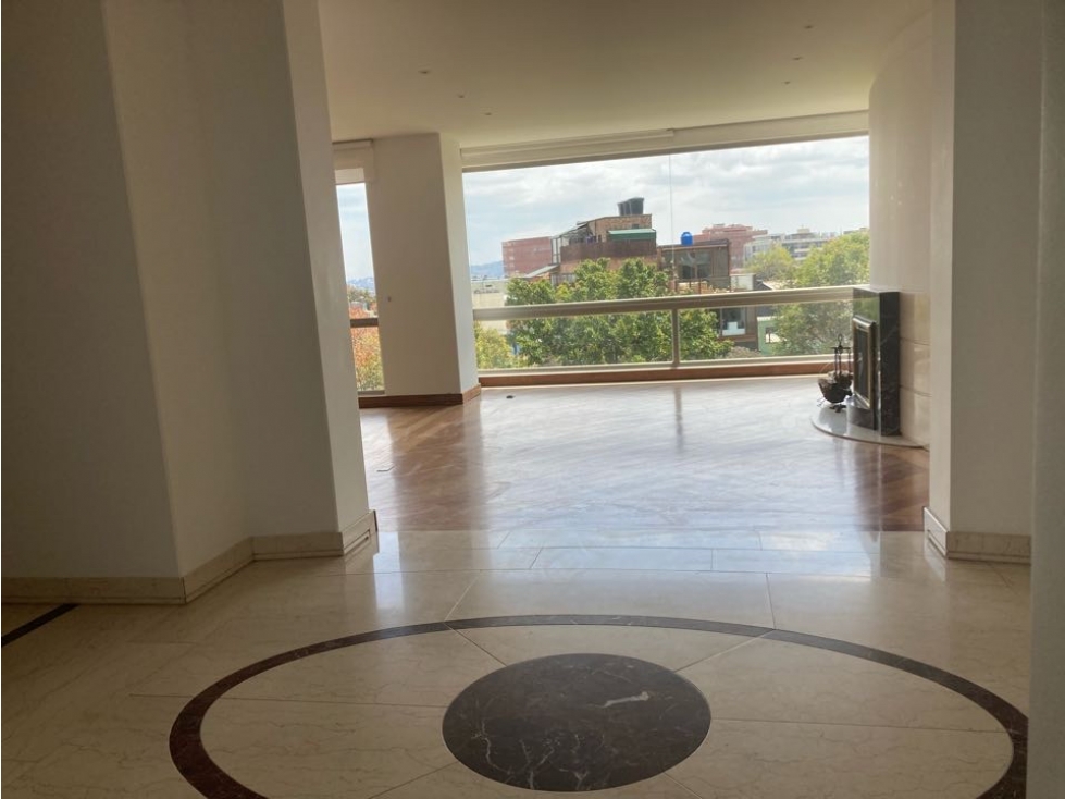 SE VENDE APARTAMENTO EN SANTA BÁRBARA ALTA DE BOGOTÁ — foto 3