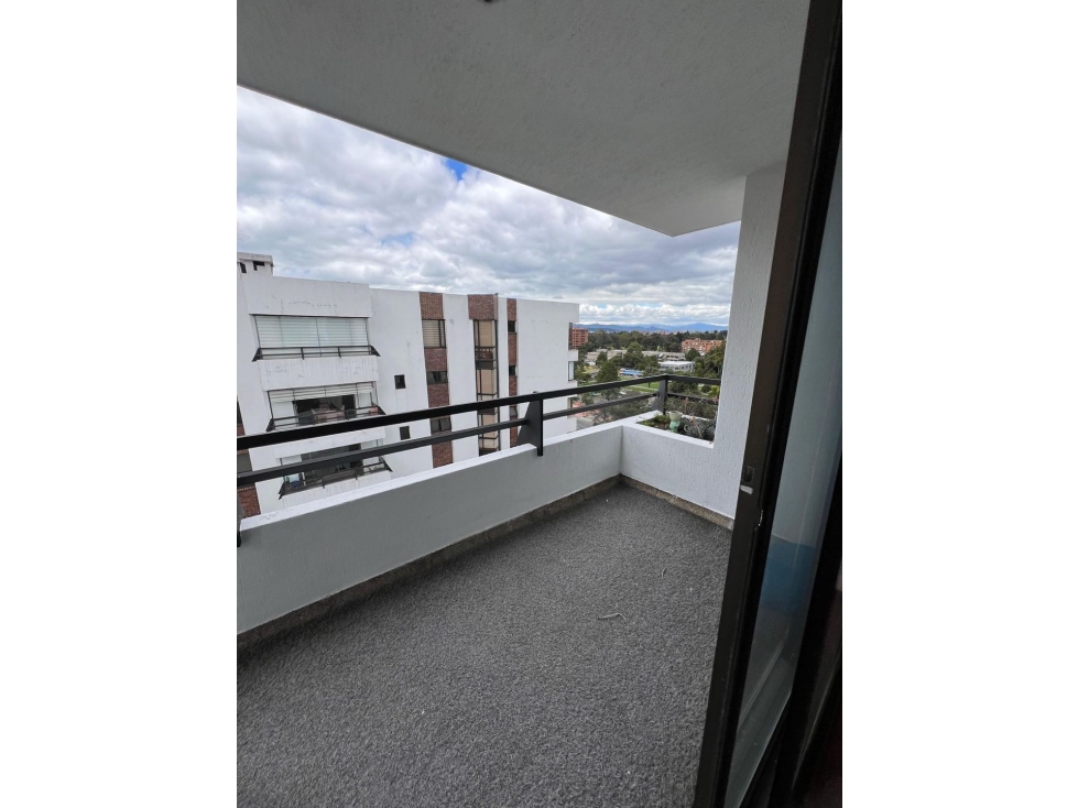 SE VENDE APARTAMENTO EN SANTA BÁRBARA CENTRAL. P. — foto 3