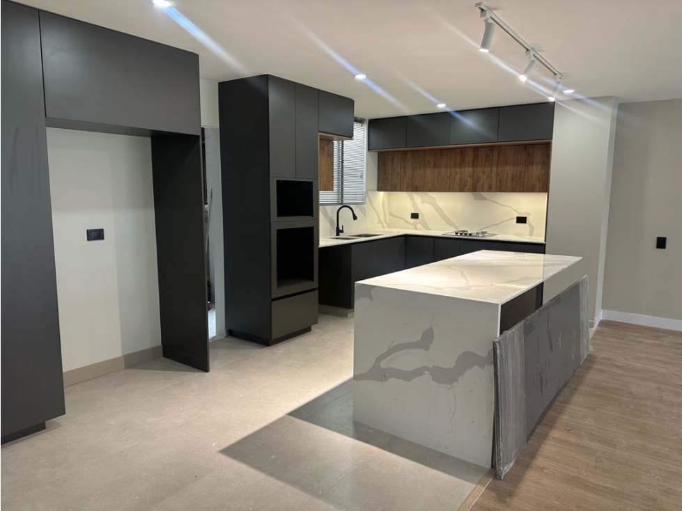 SE VENDE APARTAMENTO EN SANTA BÁRBARA CENTRAL.T/A — foto 5
