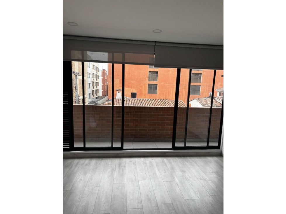 SE VENDE APARTAESTUDIO CON BALCÓN EN SANTA BÁRBARA.P