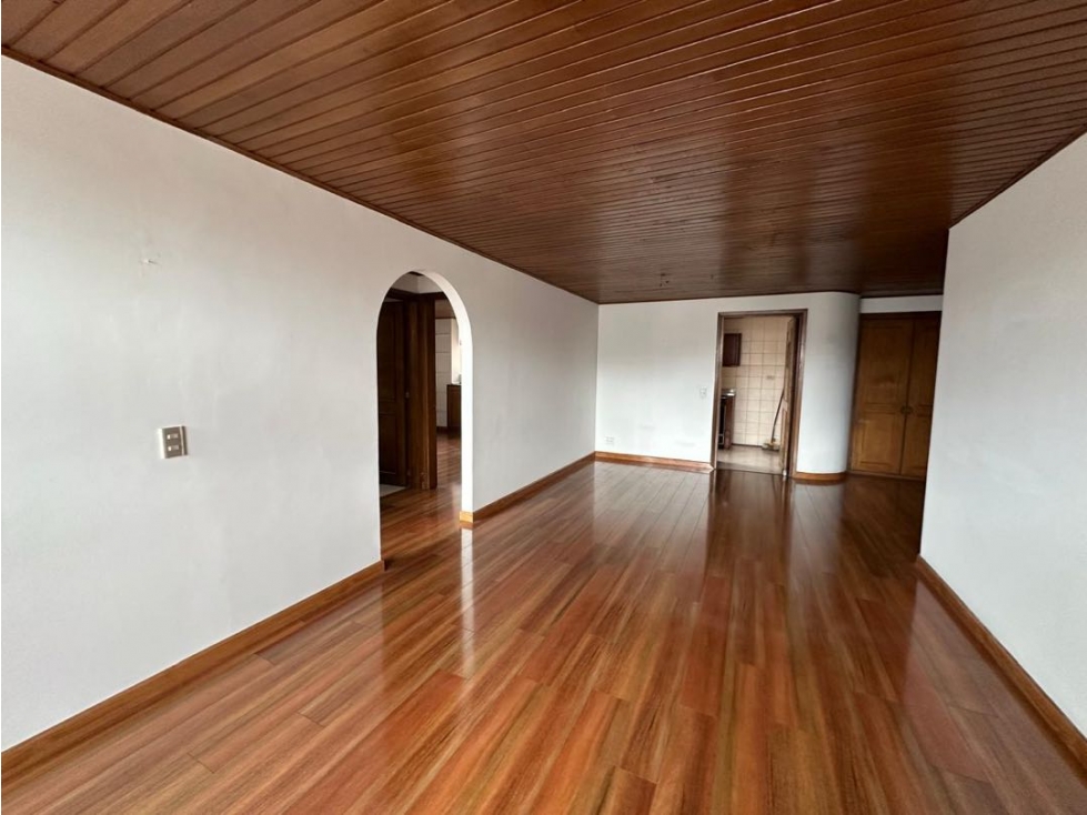 SE VENDE APARTAMENTO EN SANTA BÁRBARA.A
