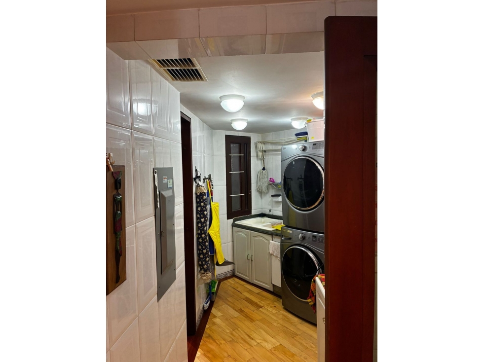 SE VENDE APARTAMENTO EN SANTA BÁRBARA CENTRAL.A — foto 2