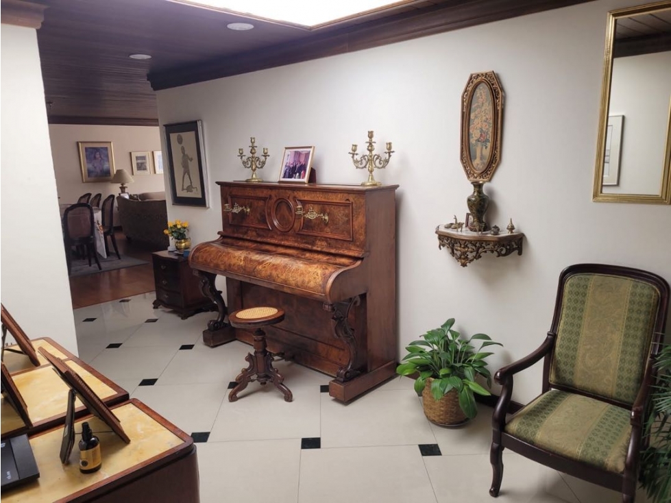 SE VENDE APARTAMENTO CON TERRAZA EN SANTA BÁRBARA.A