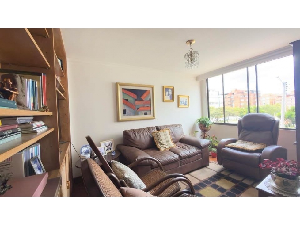 SE VENDE APARTAMENTO EN SANTA BARBARA ( 3 niveles) 136 Mts — foto 3