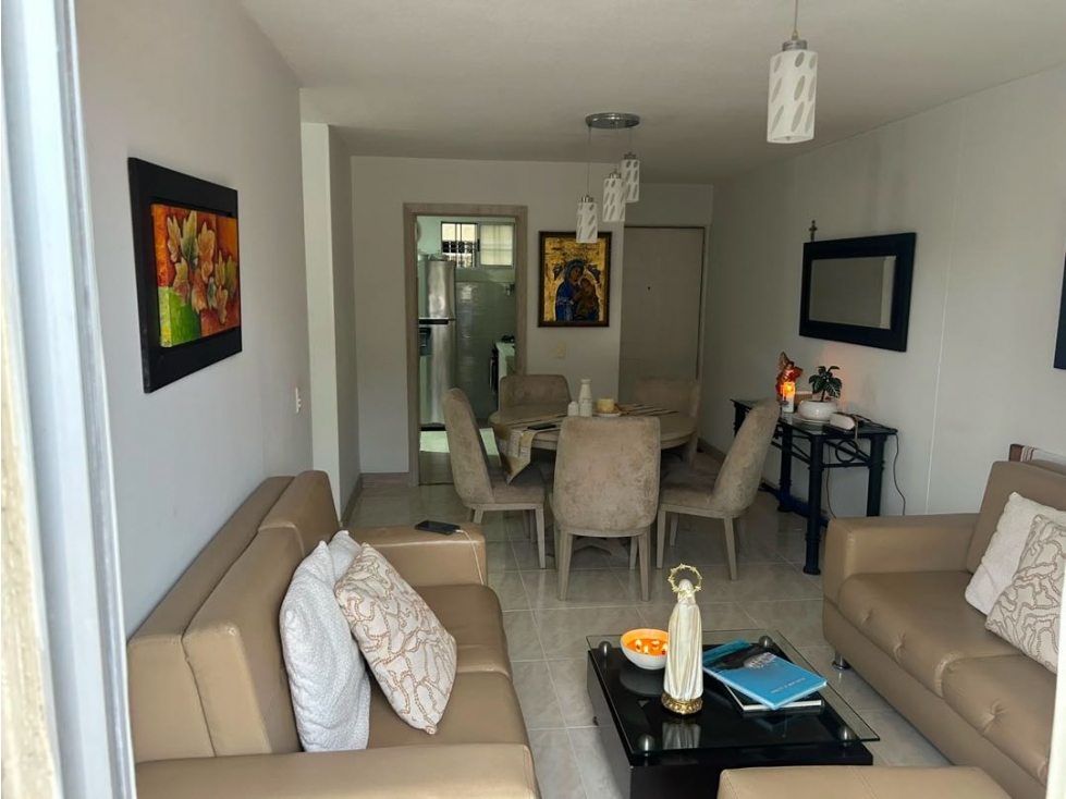 VENDO APARTAMENTO SEGUNDO PISO SIN ASENSOR PAMPALINDA