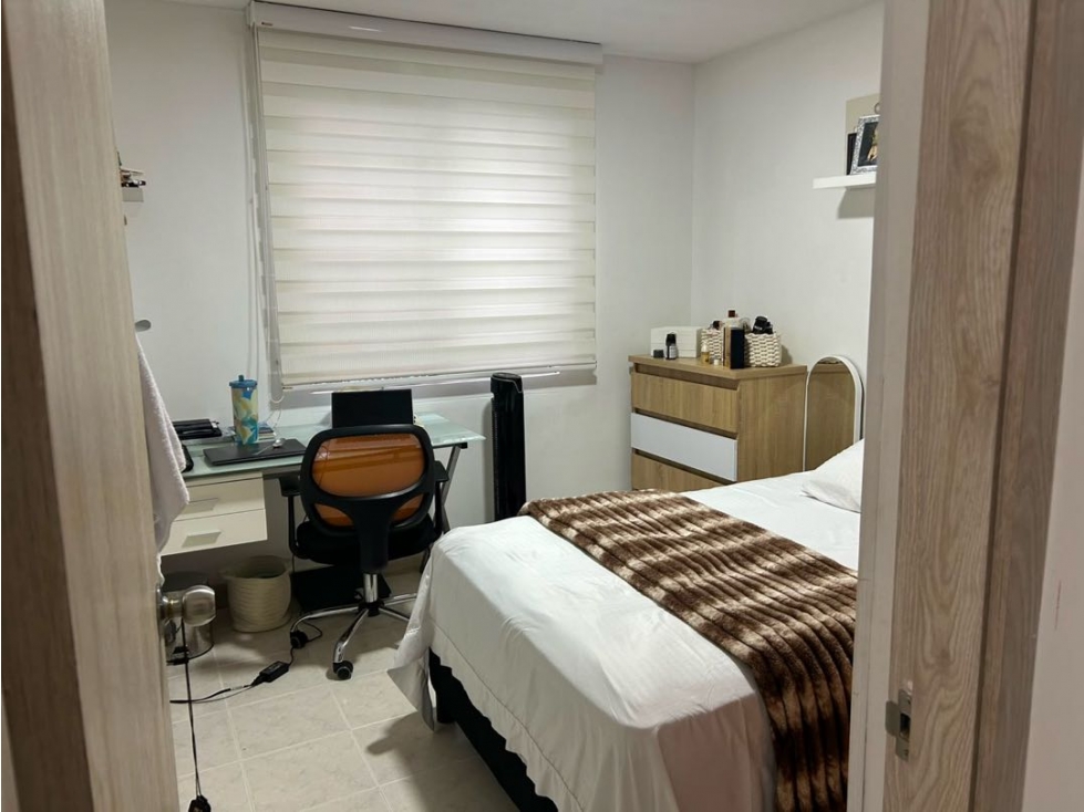 VENDO APARTAMENTO SEGUNDO PISO SIN ASENSOR PAMPALINDA — foto 2