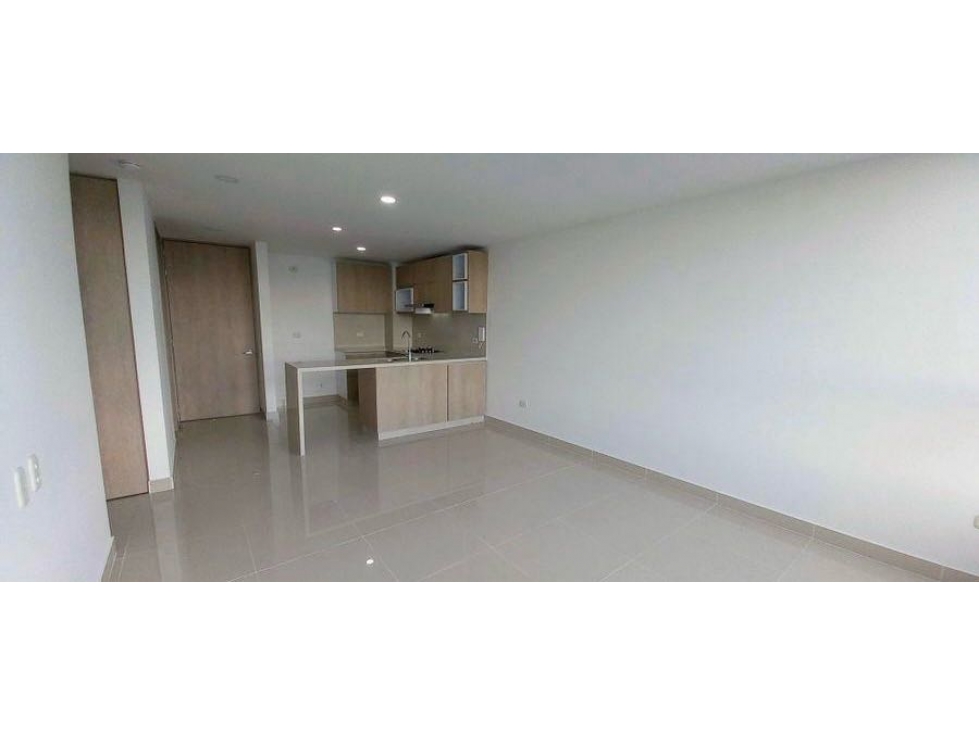 SE VENDE HERMOSO APARTAMENTO EN SEMINARIO NOVENO PIS — foto 3