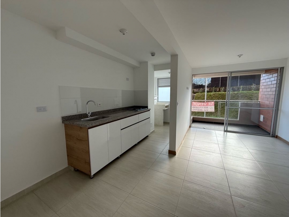 Se vende apartamento en Senderos de San Silvestre con cuarto útil — foto 4