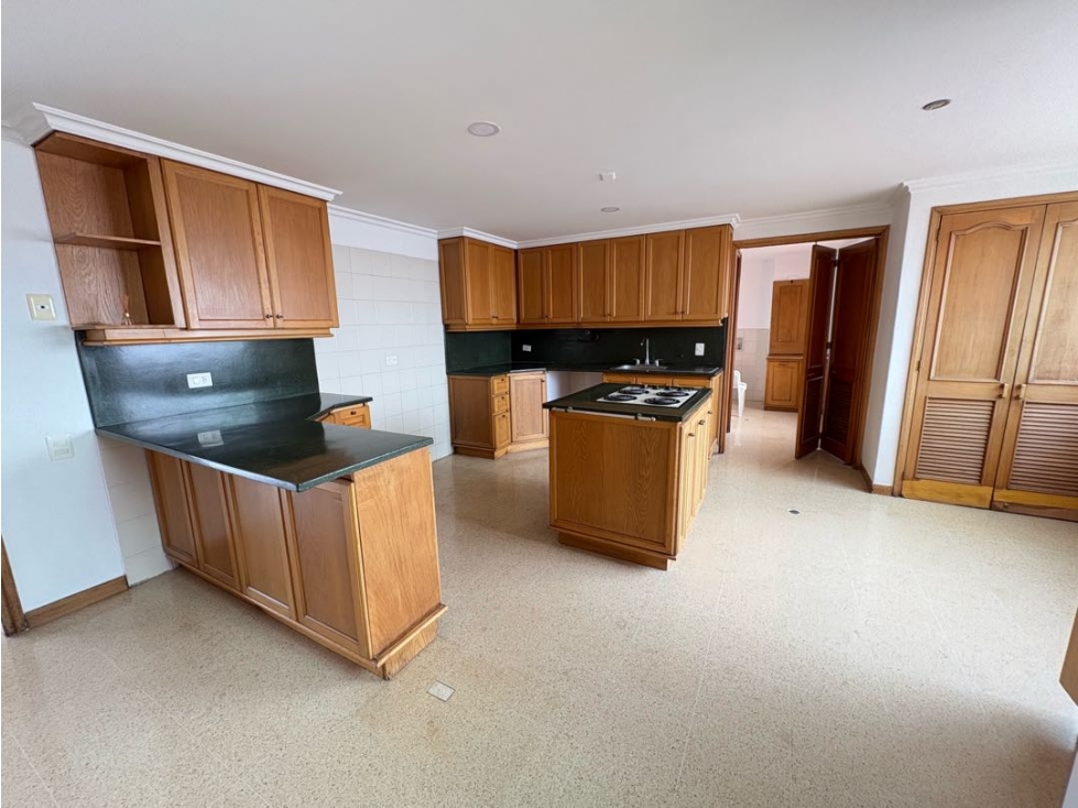 Apartamento en Arriendo en Laureles — foto 2