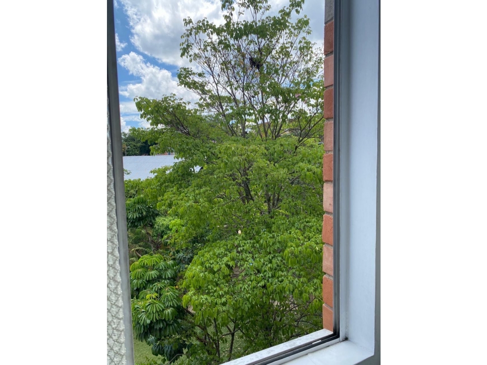 VENDE HERMOSO APARTAMENTO en Santa Mónica 2 Medellín — foto 2