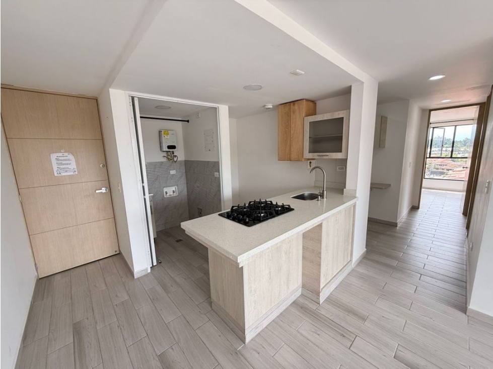 Se vende apartamento esquinero con hermosa vista en unidad cerrada — foto 4