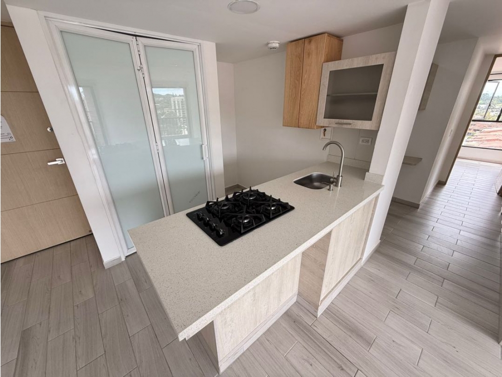 Se vende apartamento esquinero con hermosa vista en unidad cerrada — foto 5