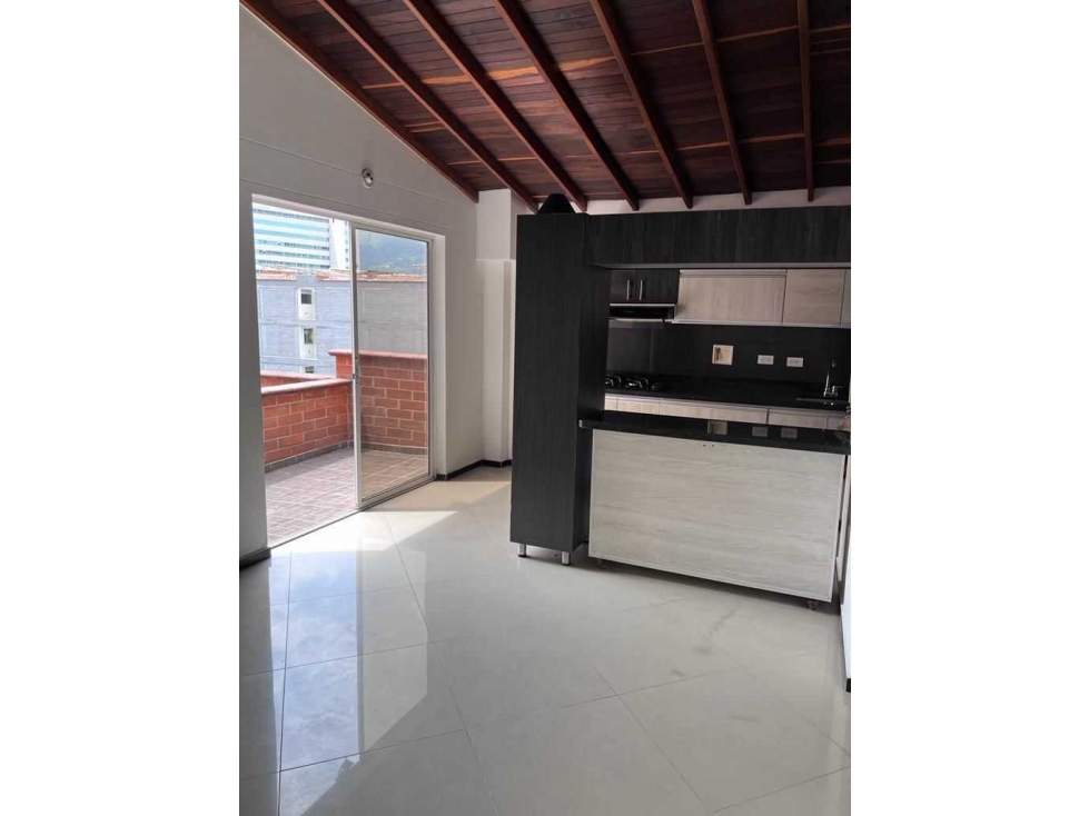 SE VENDE APARTAMENTO IDEAL PARA QUIEN BUSCA INVERTIR AL LADO MAYORCA.