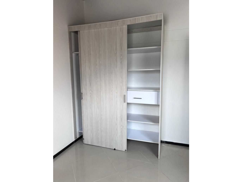 SE VENDE APARTAMENTO IDEAL PARA QUIEN BUSCA INVERTIR AL LADO MAYORCA. — foto 3