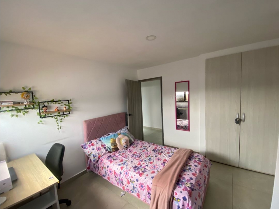 Se vende apartamento moderno piso 3 escaleras barrio delicias - 6