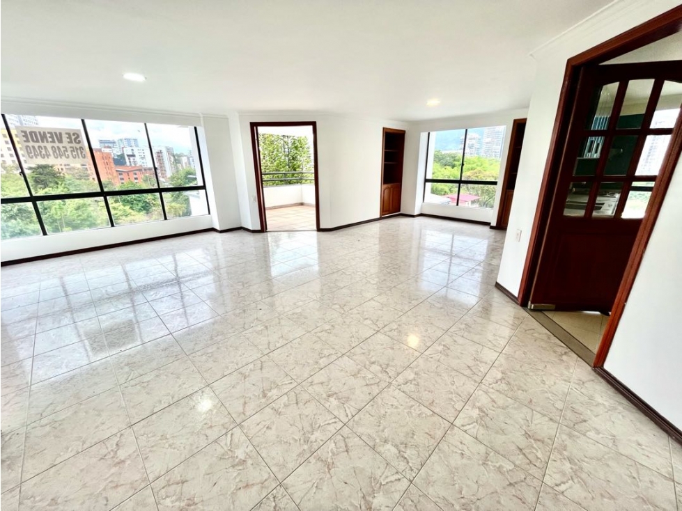 Se vende APARTAMENTO muy amplio, fundadores norte de Armenia Quindío.