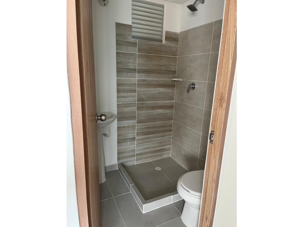 Venta Apartamento en Dosquebradas con Piscina, Gimnasio y Zona BBQ — foto 6