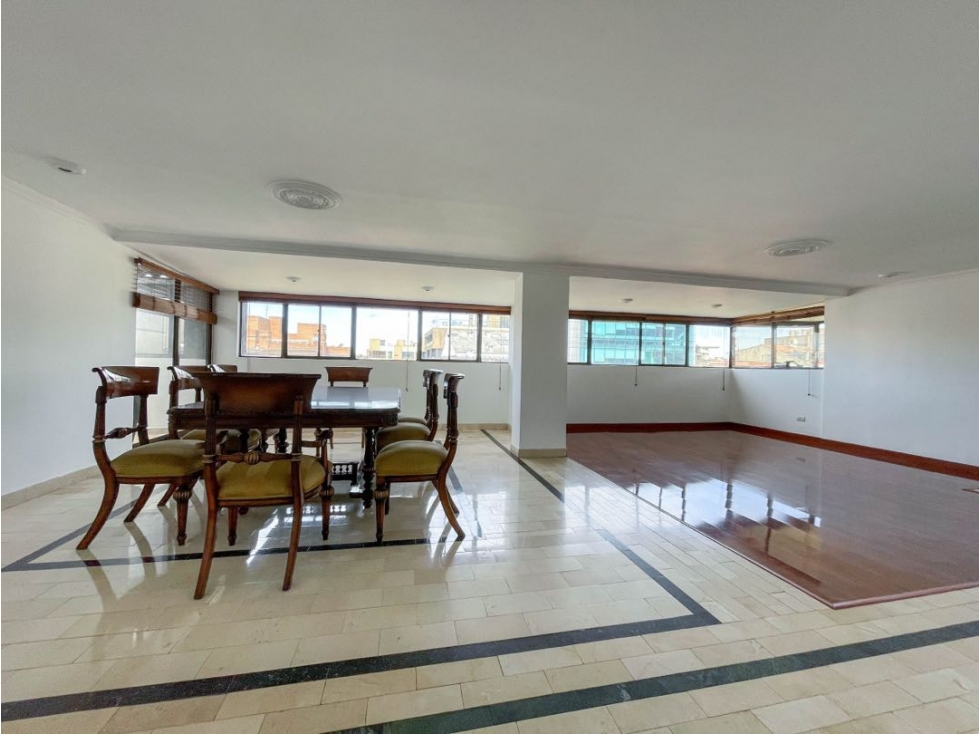 Se vende apartamento para remodelar en Santa Paula — foto 2