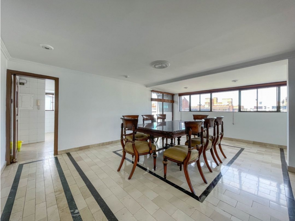 Se vende apartamento para remodelar en Santa Paula — foto 3