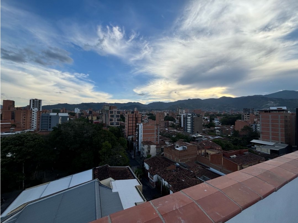 Se vende apartamento penhaus Florida Nueva cerca a el estadio