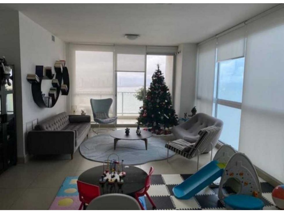 SE VENDE APARTAMENTO PH. OCEANAIRE - 4
