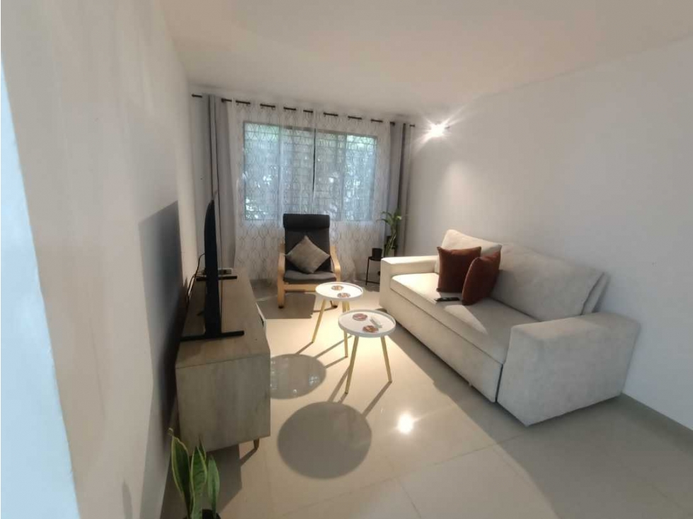 Se vende apartamento Piso 1- Remodelado- full acabados - YG10403846