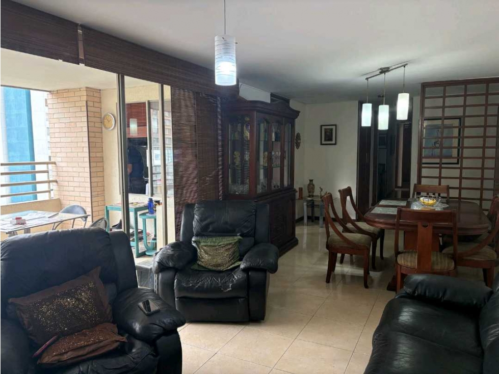 SE VENDE APARTAMENTO PISO 6 EN PATIOS DE LA FLORA — foto 2