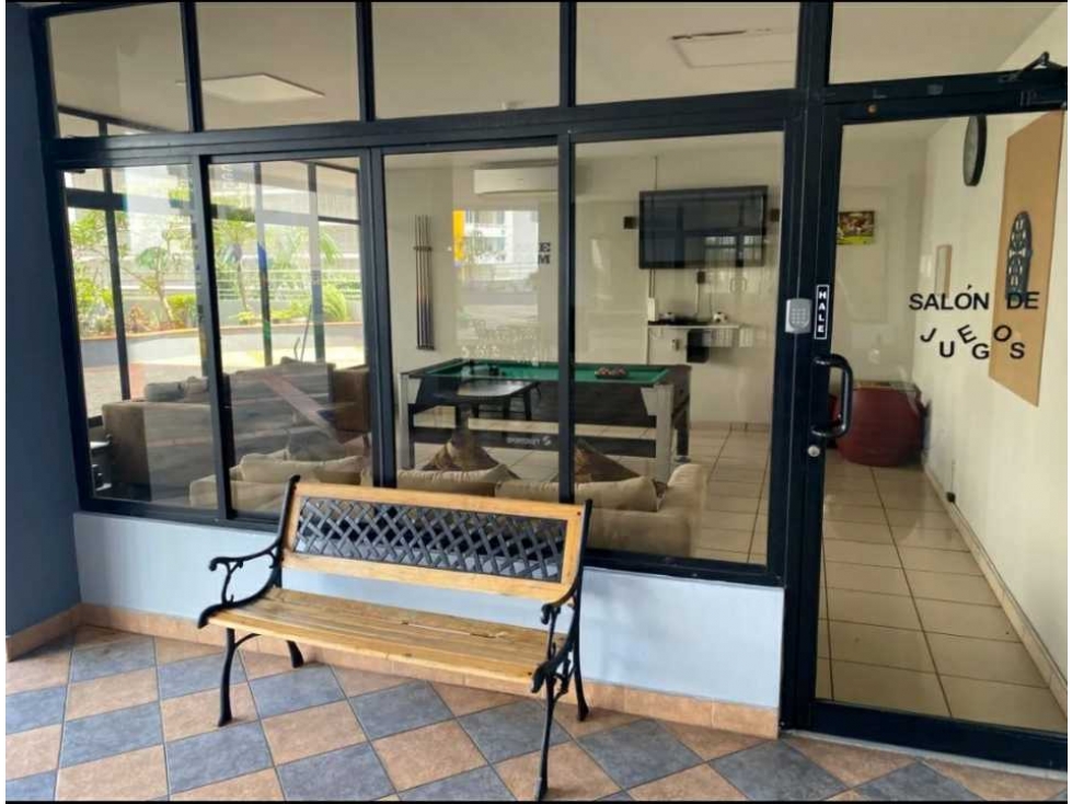SE VENDE APARTAMENTO PISO ALTO CON LINEA BLANCA PH PLAZA REAL — foto 5