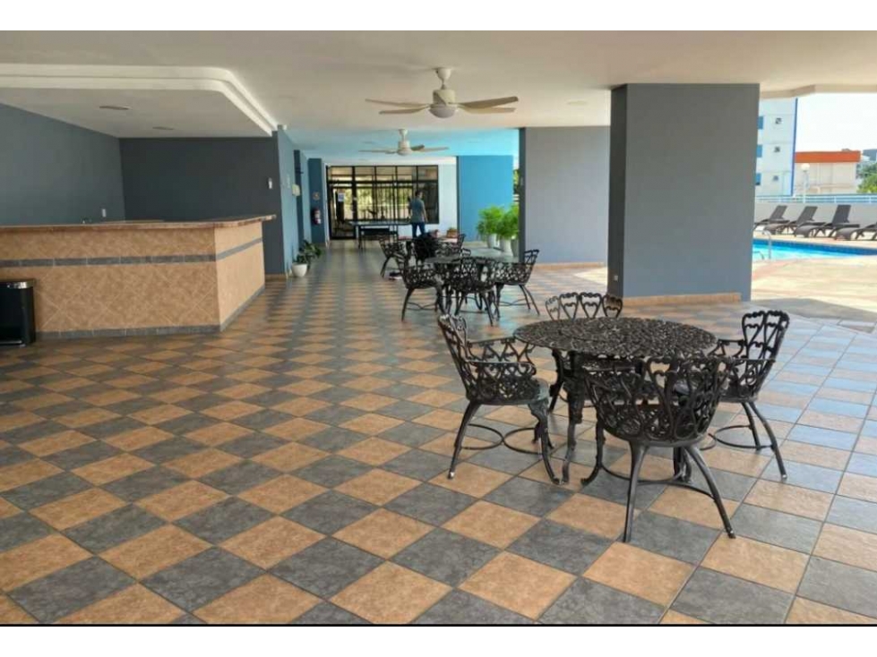 SE VENDE APARTAMENTO PISO ALTO CON LINEA BLANCA PH PLAZA REAL — foto 6