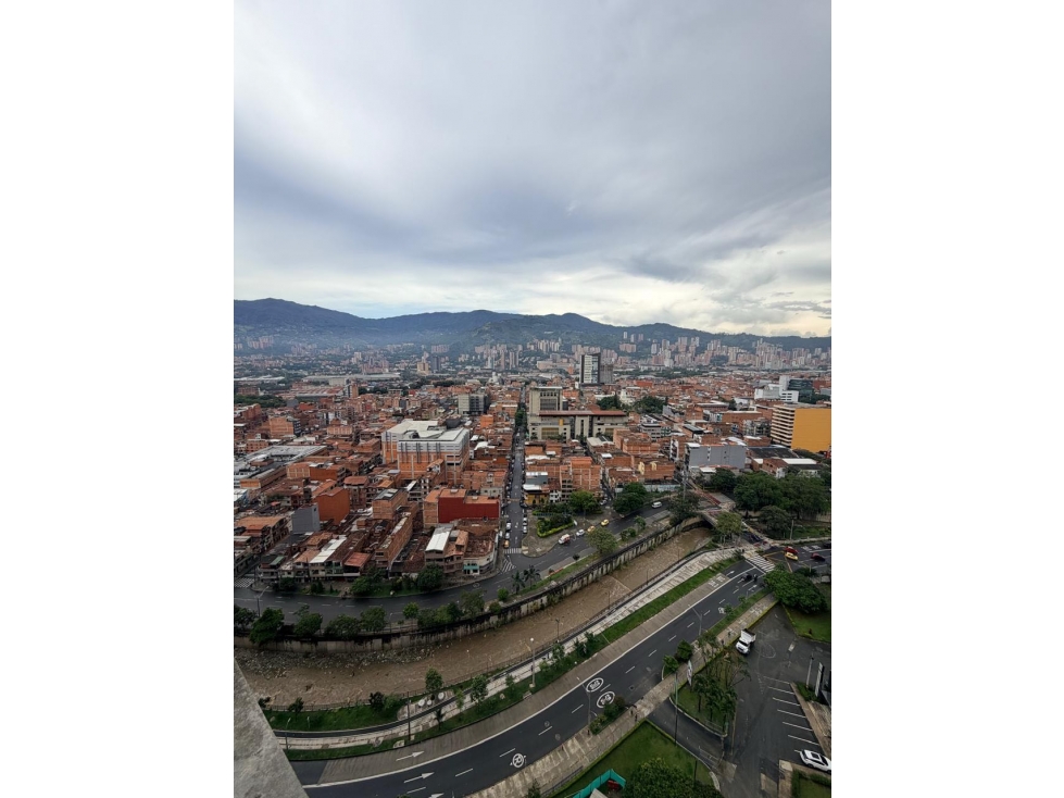 SE VENDE APARTAMENTO PISO ALTO CON VISTA EN ITAGUI URB HERBARIO