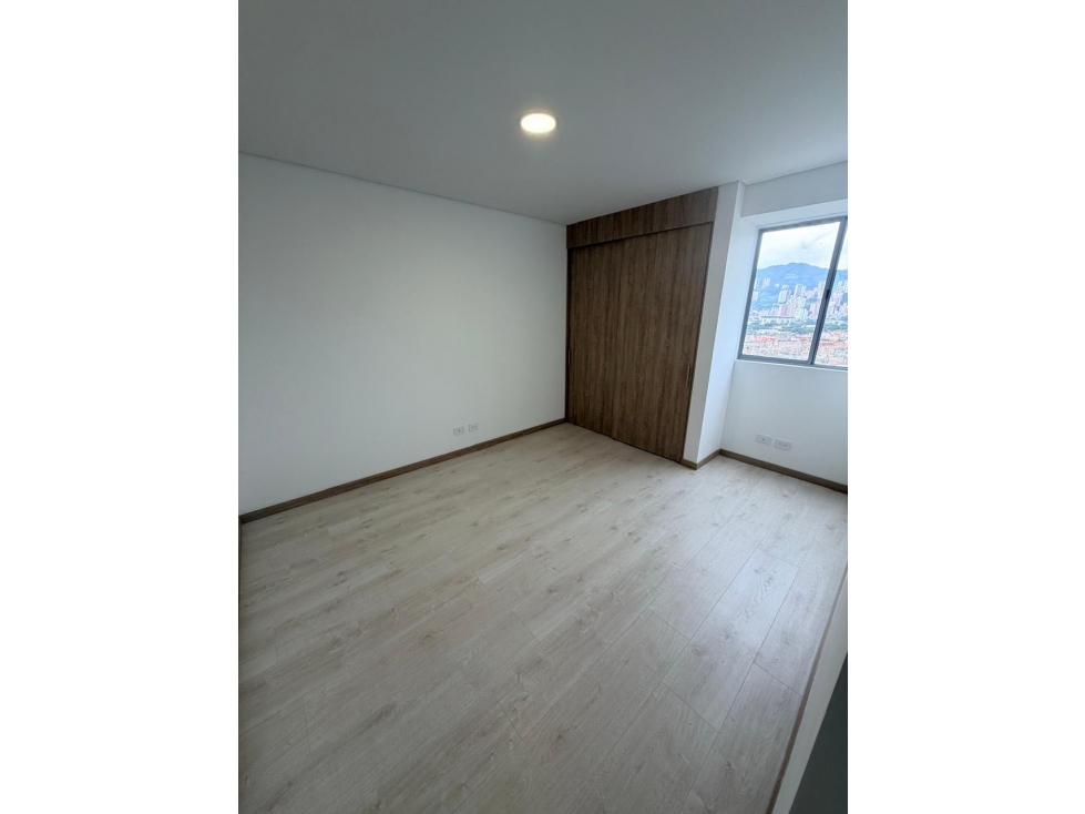 SE VENDE APARTAMENTO PISO ALTO CON VISTA EN ITAGUI URB HERBARIO — foto 6