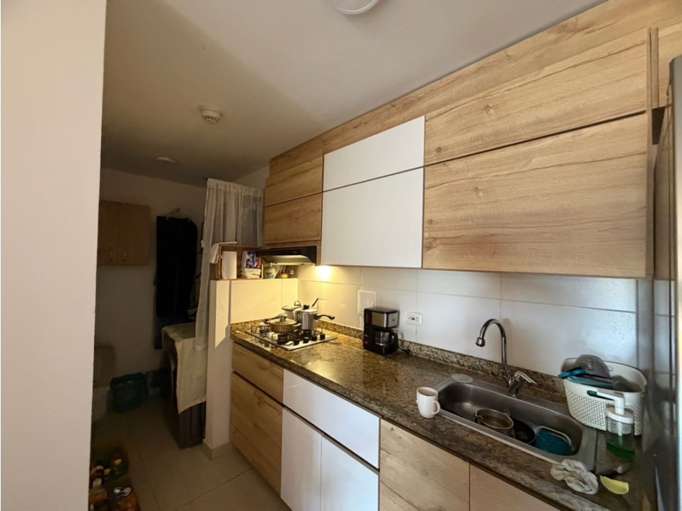 SE VENDE APARTAMENTO PRIMER PISO AVENIDA SUR — foto 2