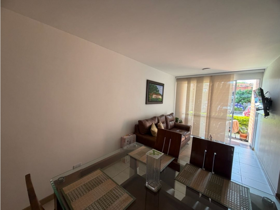 SE VENDE APARTAMENTO PRIMER PISO AVENIDA SUR — foto 3