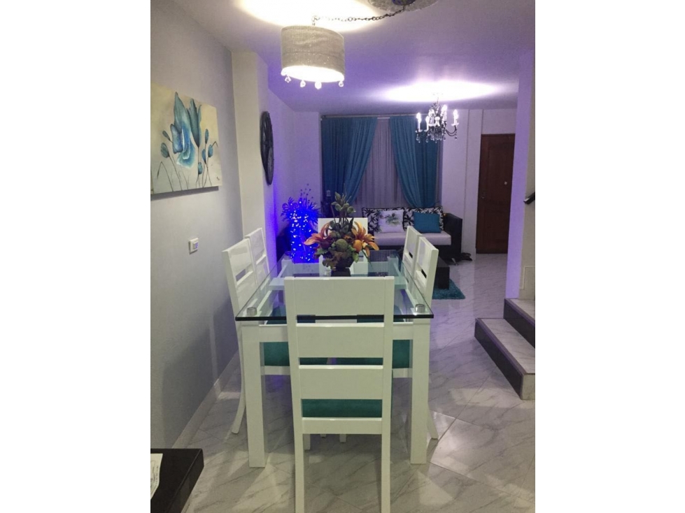 SE VENDE APARTAMENTO REMODELADO PRIMER PISO - PRIMERO DE MAYO