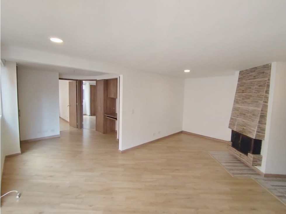 SE VENDE APARTAMENTO REMODELADO EN ALTOS DE BELLA SUIZA.A
