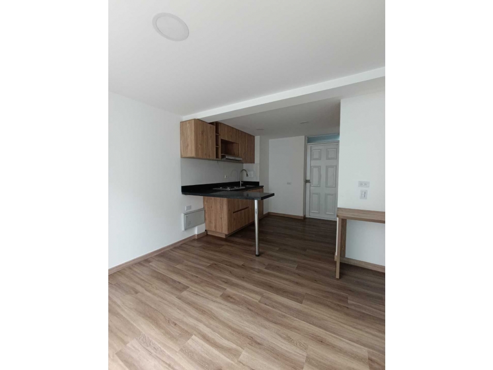 SE VENDE APARTAMENTO REMODELADO EN PRIMAVERA 6-39 ET 2 PUENTE ARANDA — foto 2