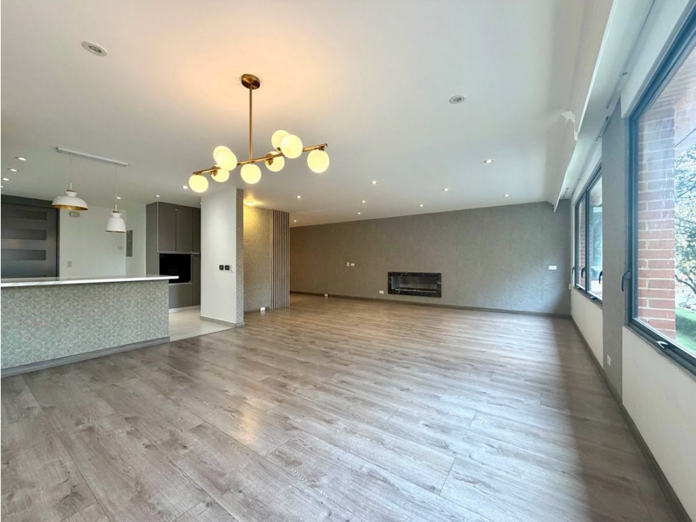 Se vende apartamento remodelado en Chicó Reservado — foto 2
