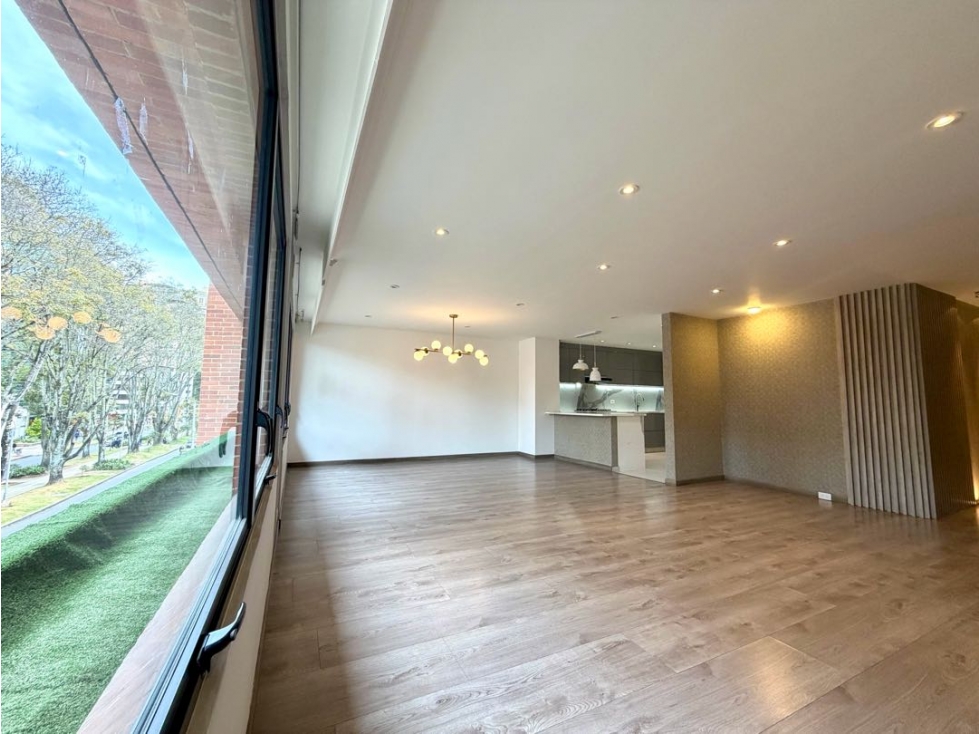 Se vende apartamento remodelado en Chicó Reservado — foto 4