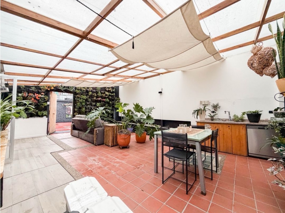Se vende apartamento remodelado con terraza en Santa Bibiana — foto 3