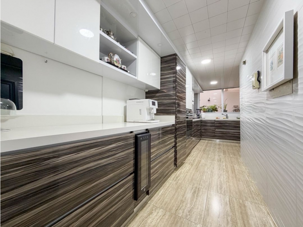 Se vende apartamento remodelado con terraza en Santa Bibiana — foto 6